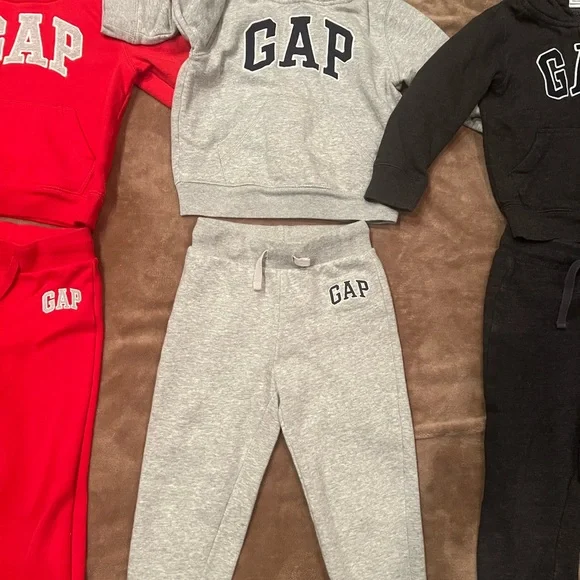 GAP Red and Gray Sweat set Comfortable Joggers and hoodies - Picture 3 of 8